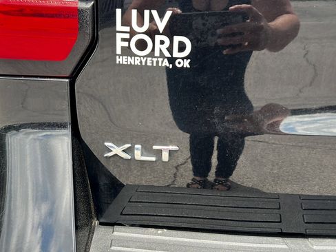 Used 2023 Ford Expedition Max XLT AWD/4WD image 30