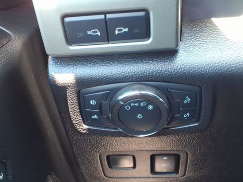 Used 2020 Ford F450 Lariat w/ Lariat Ultimate Package AWD/4WD image 19