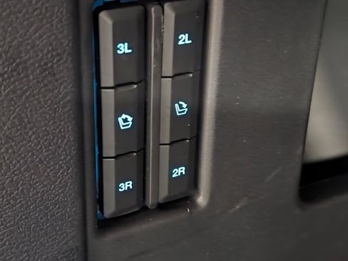 Used 2024 Ford Expedition Limited AWD/4WD image 32