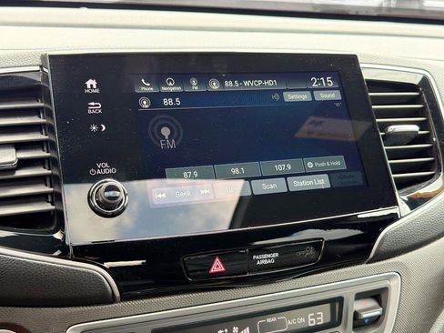 Used 2023 Honda Passport TrailSport image 32