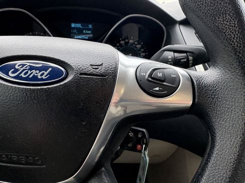 Used 2012 Ford Focus SE FWD image 11