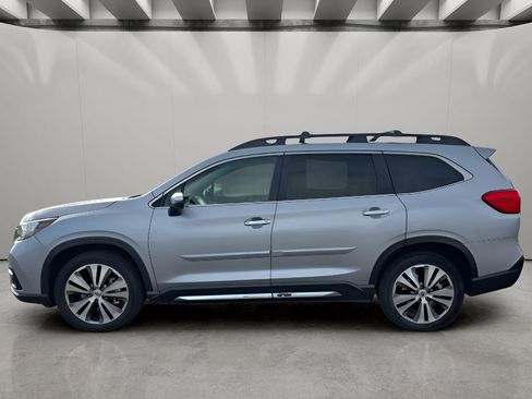 Used 2022 Subaru Ascent Touring image 2