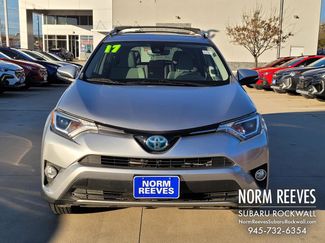Used 2017 Toyota RAV4 XLE video 2