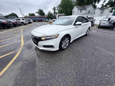 Used 2018 Honda Accord LX image 27