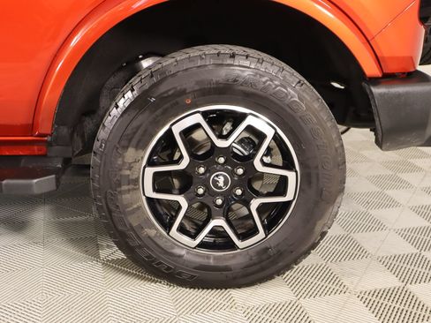 Used 2024 Ford Bronco Outer Banks AWD/4WD image 19