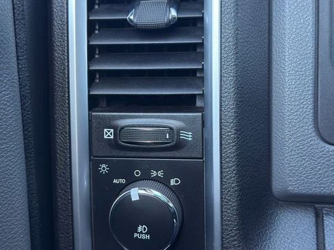 Used 2016 RAM 1500 Big Horn image 23