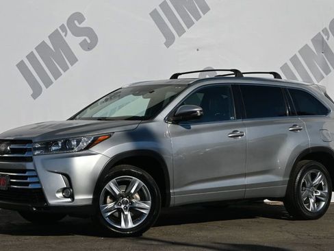 Used 2017 Toyota Highlander Limited image 1