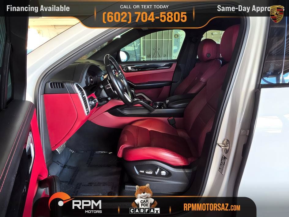 Used 2021 Porsche Cayenne S AWD/4WD image 9