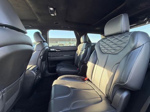 Used 2022 Hyundai Palisade Calligraphy image 17