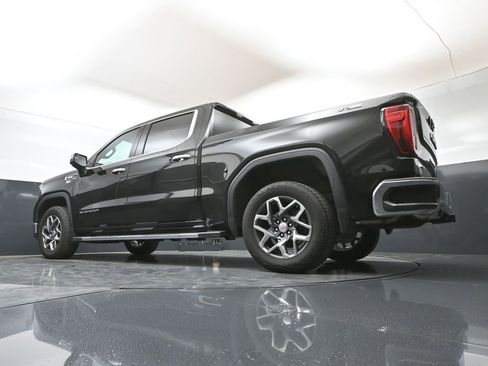 Used 2022 GMC Sierra 1500 SLT w/ SLT Premium Package AWD/4WD image 46