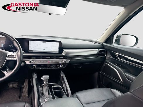 Used 2025 Kia Telluride S FWD image 32