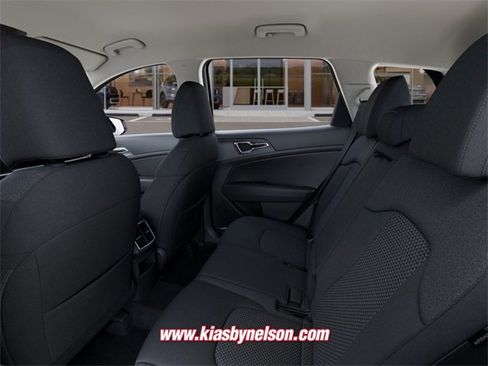 New 2026 Kia Sportage LX image 18