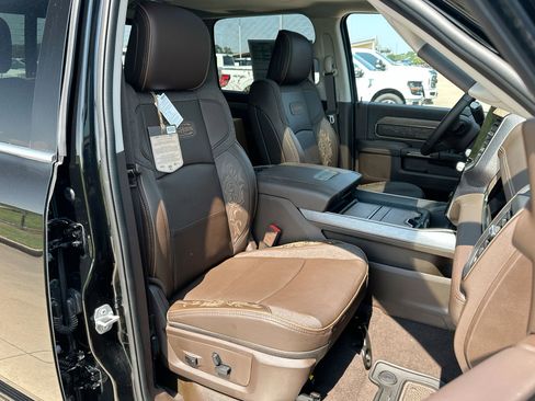 Used 2025 RAM 2500 Limited image 24