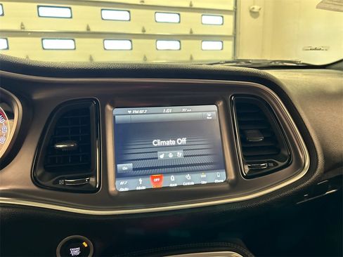 Used 2019 Dodge Challenger R/T Scat Pack w/ Widebody Package image 21