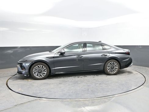 Used 2025 Hyundai Sonata SEL FWD image 4