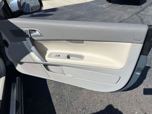 Used 2011 Volvo C70 T5 image 16