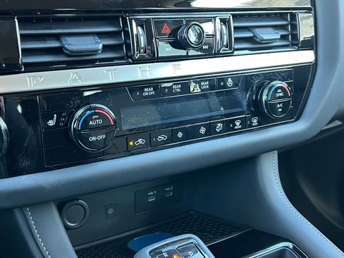 New 2026 Nissan Pathfinder SL AWD/4WD image 23