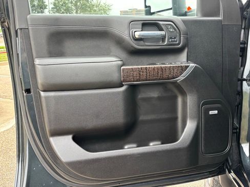 Used 2023 GMC Sierra 2500 Denali image 27