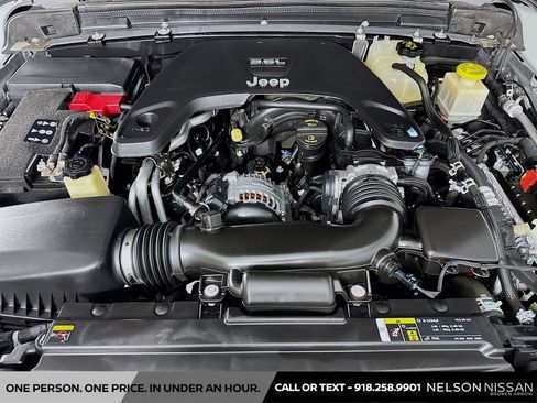 Used 2020 Jeep Gladiator Rubicon AWD/4WD image 29