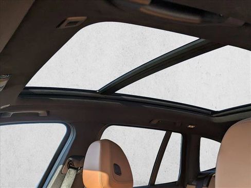 Used 2023 BMW X3 M40i image 13