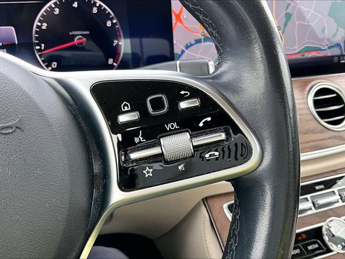 Used 2020 Mercedes-Benz E 350 E 350 image 25