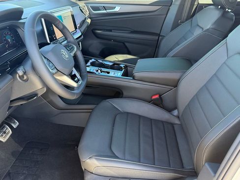New 2026 Volkswagen Atlas Cross Sport SEL R-Line AWD/4WD image 8