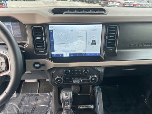 Certified 2023 Ford Bronco Wildtrak AWD/4WD image 27
