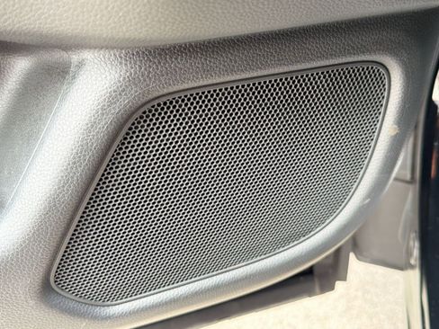 Used 2025 Honda Pilot Black Edition image 23