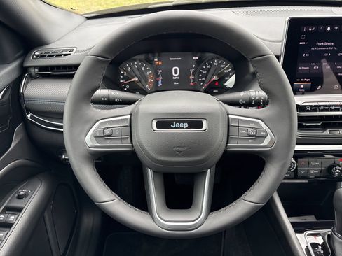 New 2026 Jeep Compass Latitude AWD/4WD image 25