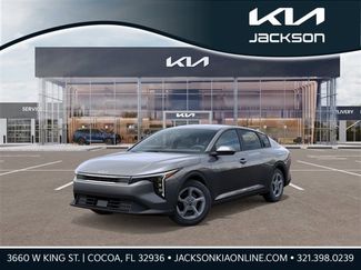 New 2025 Kia K4 LXS image 1