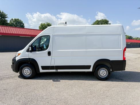 Used 2024 RAM ProMaster 1500 w/ Convenience Group FWD image 5