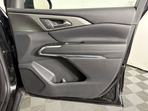 Certified 2024 Chevrolet Traverse LT image 23
