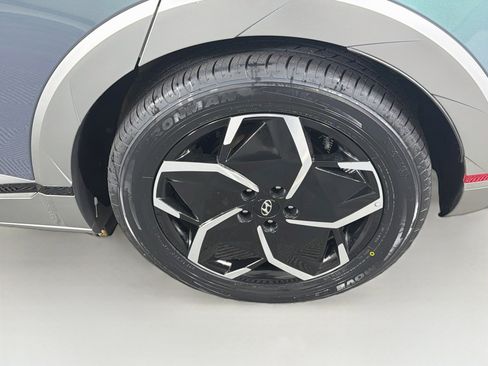 Used 2024 Hyundai Ioniq 5 Limited RWD image 11
