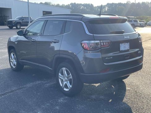 Certified 2024 Jeep Compass Latitude image 14