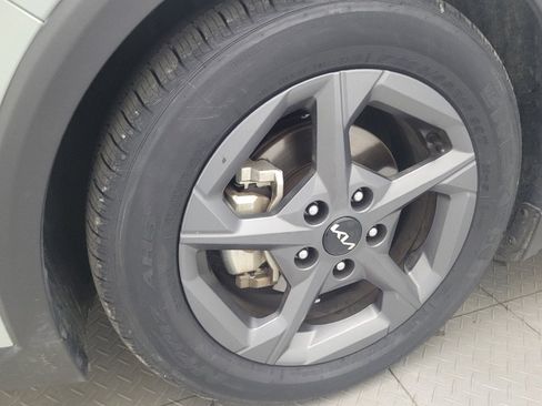 Used 2025 Kia K4 FWD image 31
