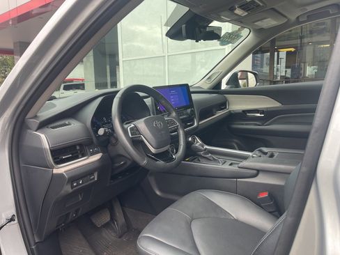 Used 2024 Toyota Grand Highlander Platinum image 56