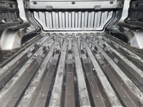 Used 2023 Chevrolet Colorado W/T RWD image 32
