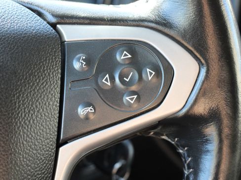 Used 2022 Chevrolet Colorado LT w/ LT Convenience Package image 17