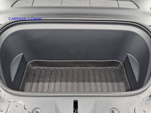 Used 2024 Tesla Model Y Long Range image 28