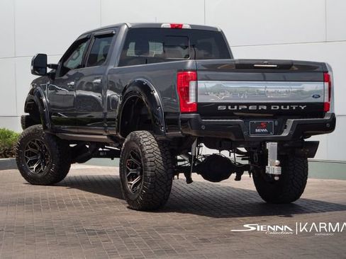 Used 2018 Ford F250 Platinum w/ Platinum Ultimate Package image 3