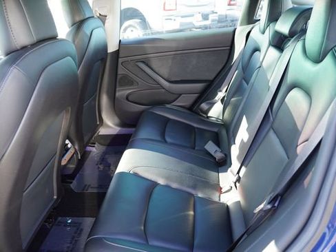 Used 2019 Tesla Model 3 Long Range image 17