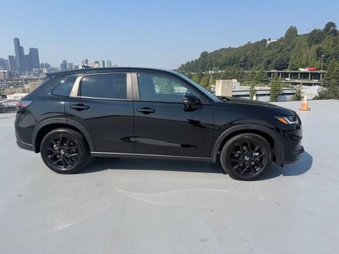 Certified 2024 Honda HR-V Sport image 3