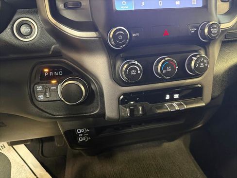 Certified 2024 RAM 2500 Big Horn w/ Bed Utility Group AWD/4WD image 37