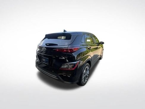 Used 2023 Hyundai Kona SE FWD image 3