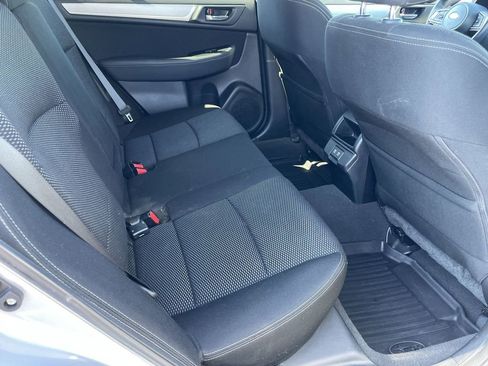Used 2019 Subaru Outback 2.5i Premium image 22