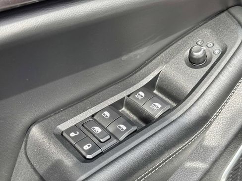 Used 2022 Jeep Grand Cherokee L Laredo w/ Luxury Tech Group I AWD/4WD image 10