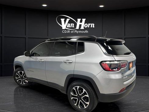Used 2022 Jeep Compass Limited AWD/4WD image 5