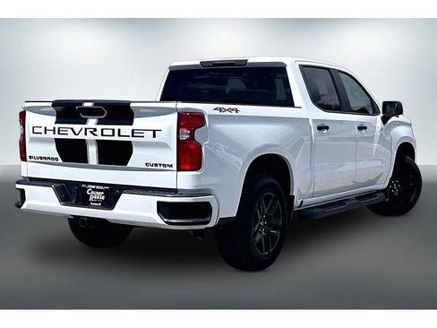 Used 2022 Chevrolet Silverado 1500 Custom w/ Rally Edition AWD/4WD image 6