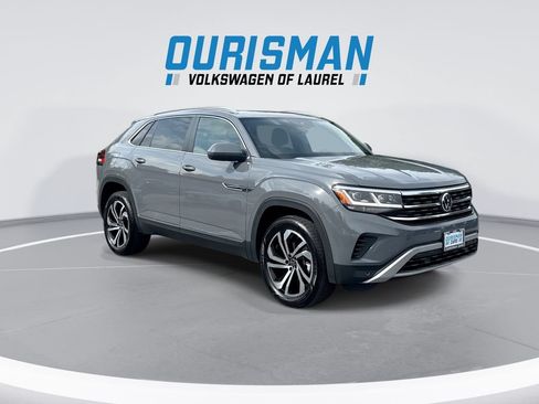 Used 2022 Volkswagen Atlas Cross Sport SEL AWD/4WD image 2