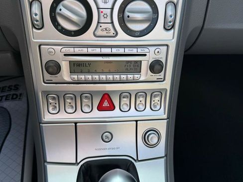 Used 2005 Chrysler Crossfire Limited RWD image 16